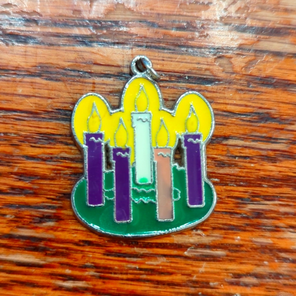 Advent cloisonne charm